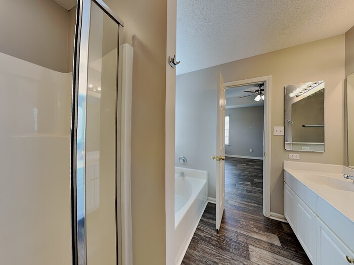 Building Photo - 9611 Dalphon Jones Dr