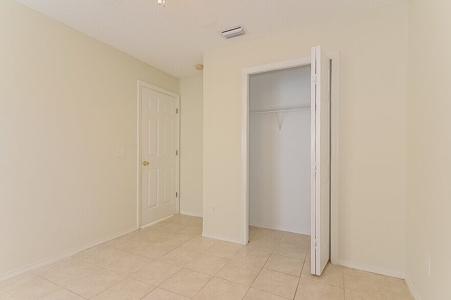 Building Photo - 9837 Morris Glen Way