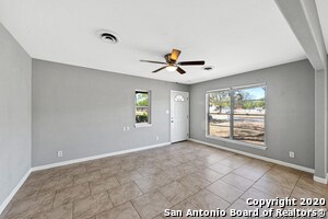 Building Photo - 308 E Cheryl Dr