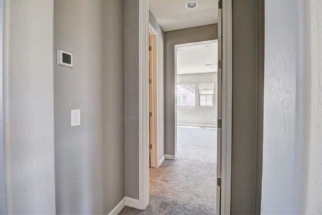 Building Photo - Highly sought neighborhood, stunning home!