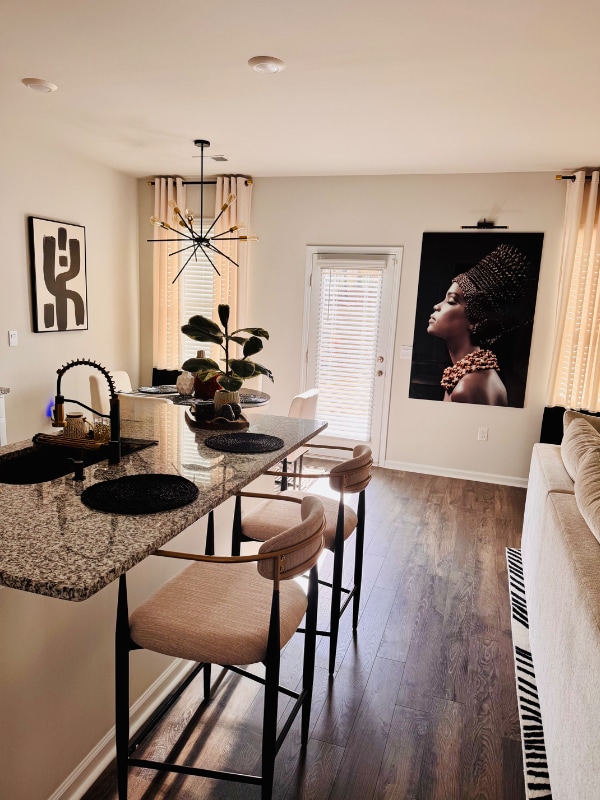 Building Photo - 856 Feldspar Mnr