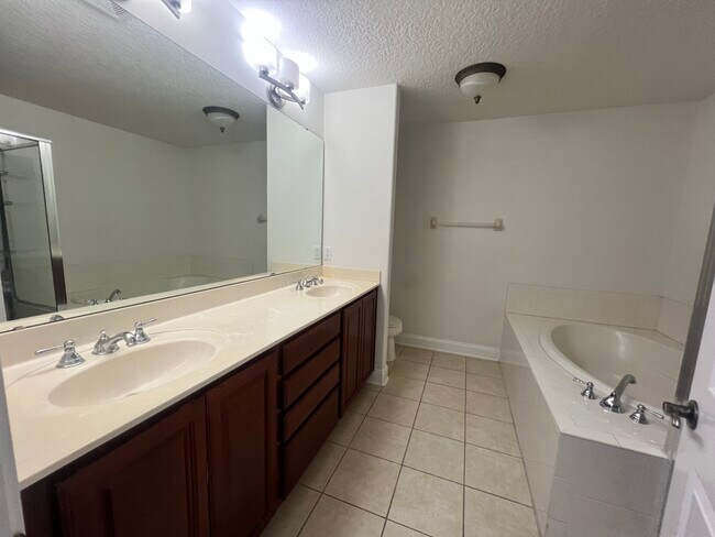 Building Photo - 7457 Regina Way