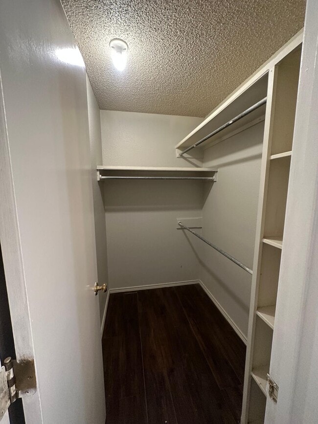 Building Photo - 5618 Brownfield Dr