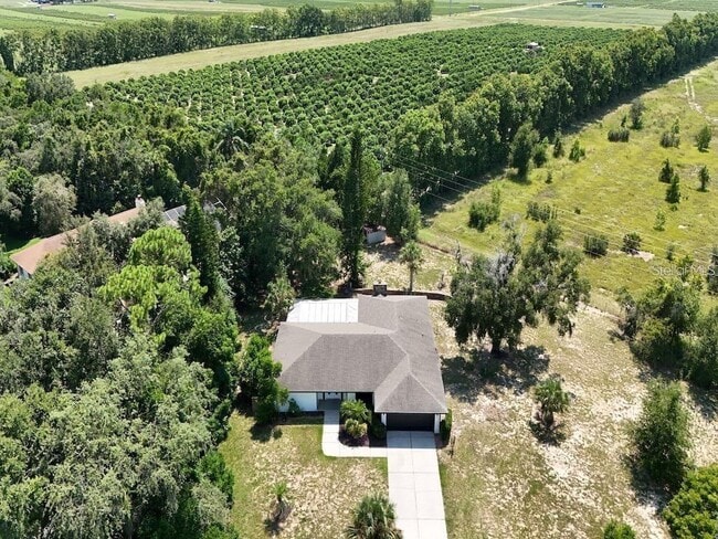 Building Photo - 5 Nottingham Way