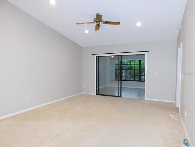 Building Photo - 2150 Elm St