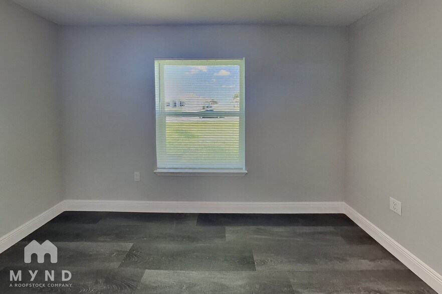 Building Photo - 55 NW 45th Loop