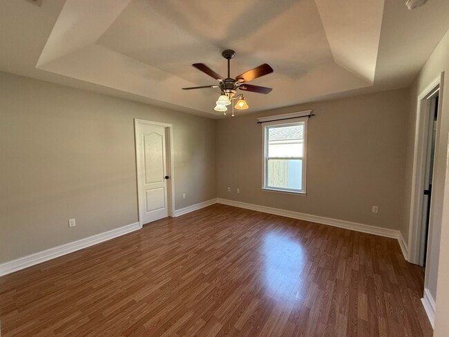 Building Photo - 37 Cochise St