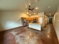 Building Photo - 1870 Leeward Ct