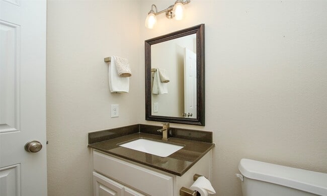 Building Photo - 39 Paloma Bend Pl