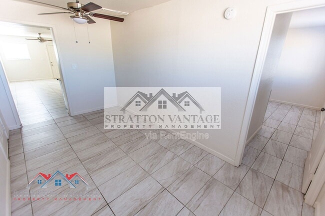 Building Photo - 14034 W Noble Cir