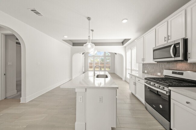 Building Photo - 6014 Bristol Spur Ln