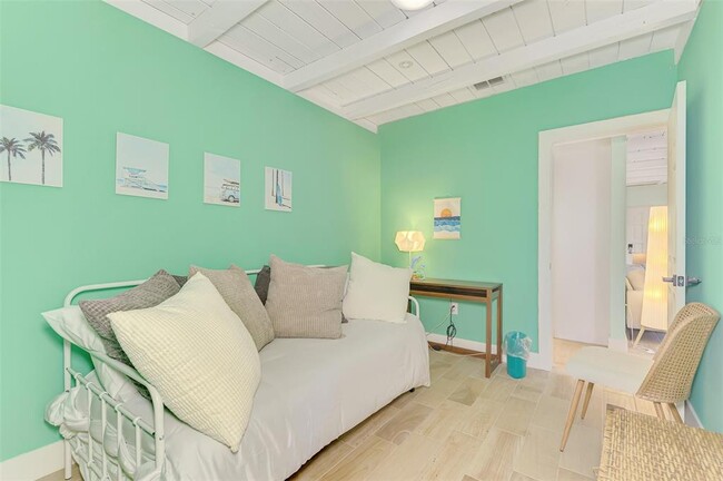Building Photo - 5253 Avenida Del Mare