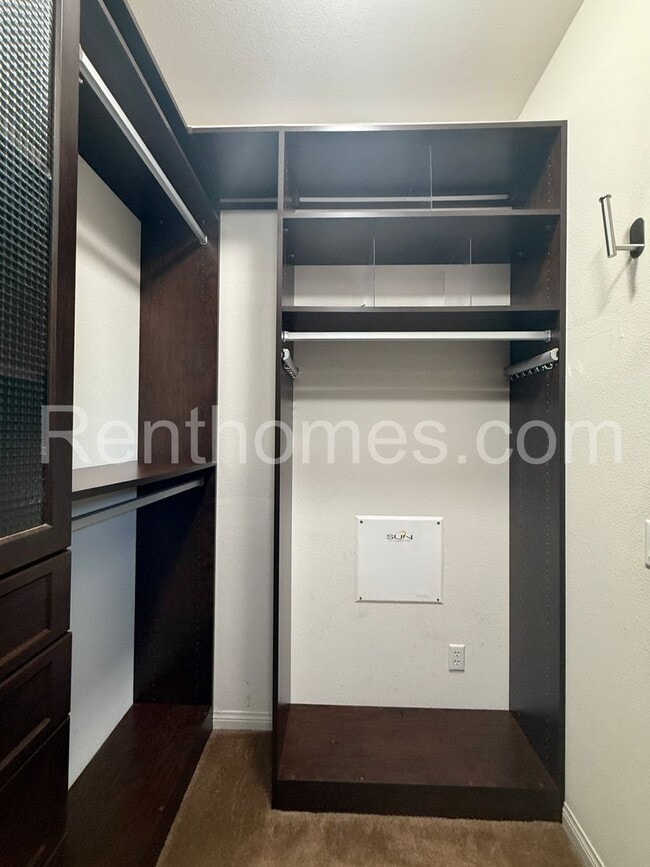 Building Photo - 5080 Tranquil Way
