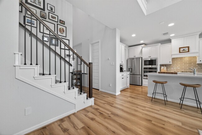 Building Photo - 7214 Darting Plover Wy