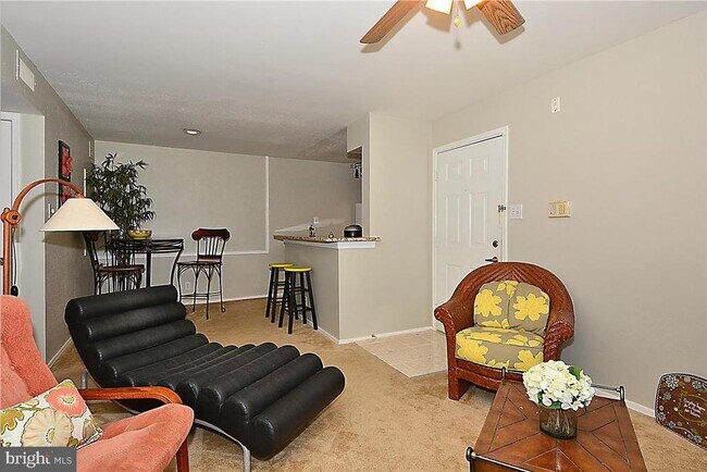 Building Photo - 3305 Wyndham Cir