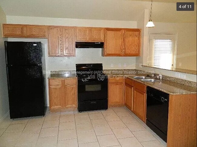 Building Photo - 921 Prairie Wind Way