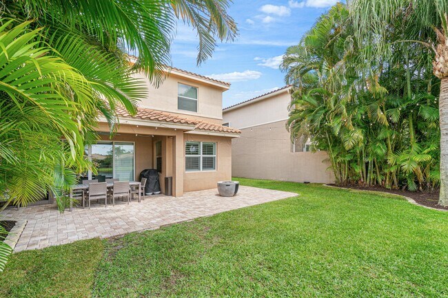 Building Photo - 8300 Calabria Lakes Drive