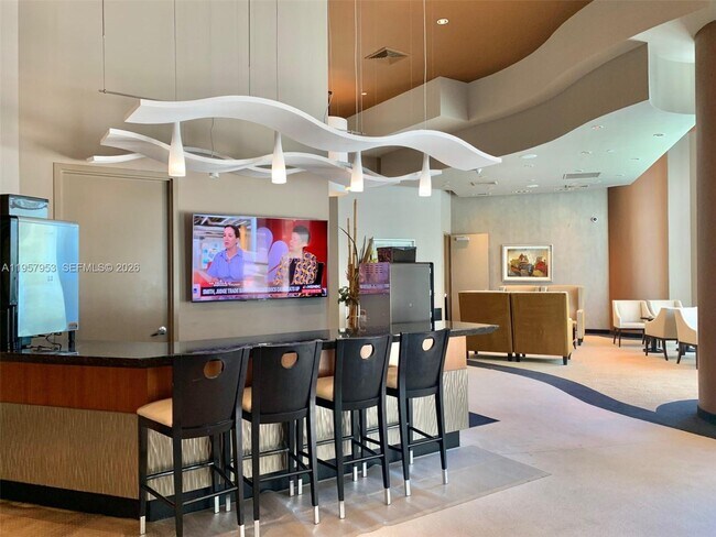 Building Photo - 3101 S Ocean Dr