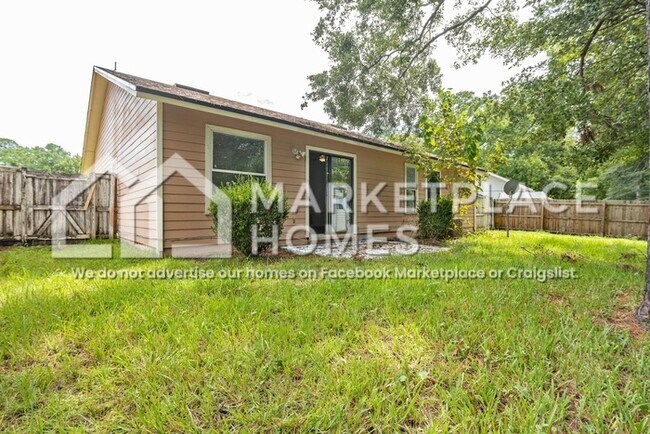 Building Photo - 1533 Kingfisher Ln N