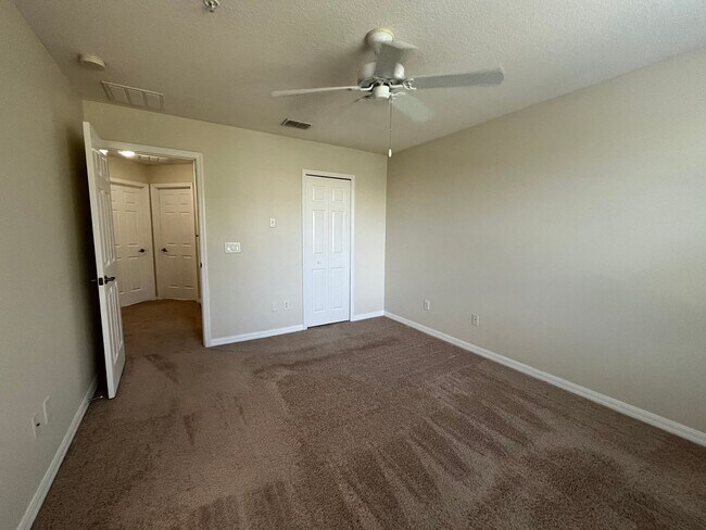 Building Photo - 3/2 Townhome at Water's Edge in Lake Nona