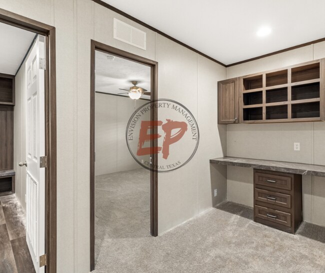 Building Photo - 444 Happy Swaner Ln