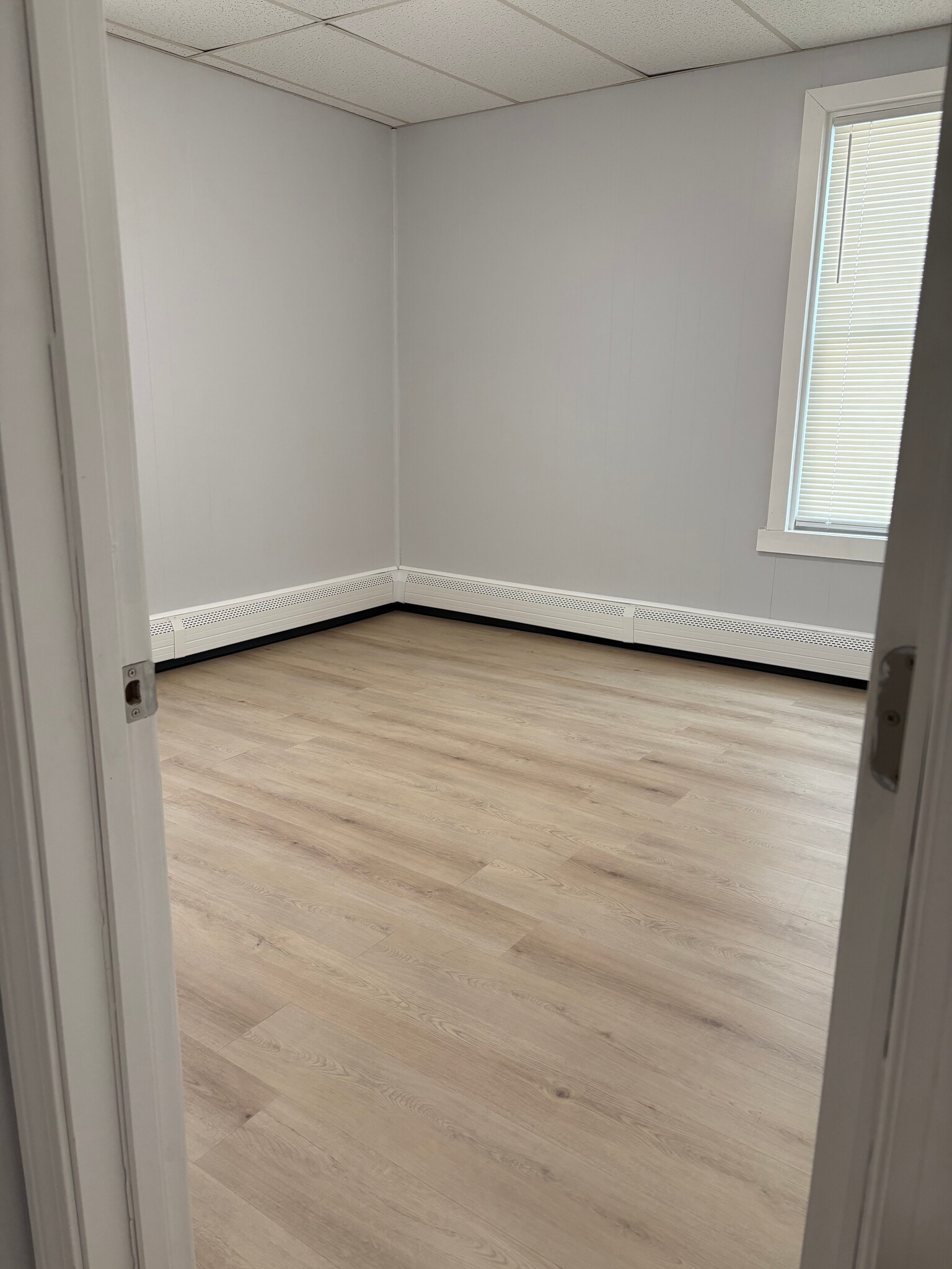 Master Bedroom - 24 middle st