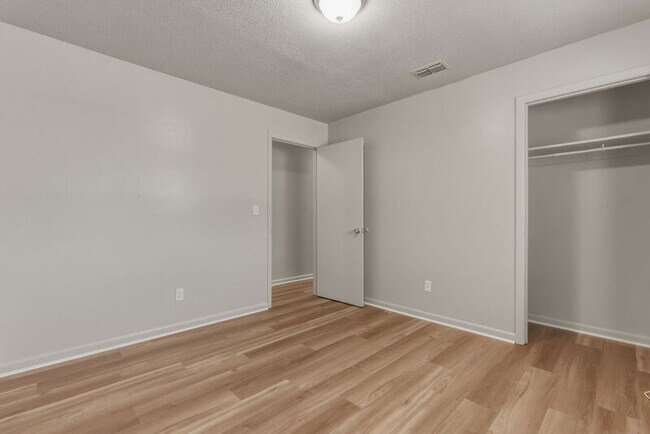 Building Photo - 1427 Connecticut St