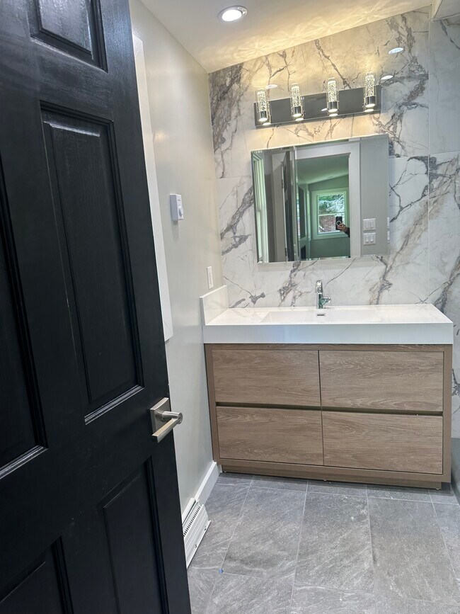 Building Photo - 4846 Ledge Ln