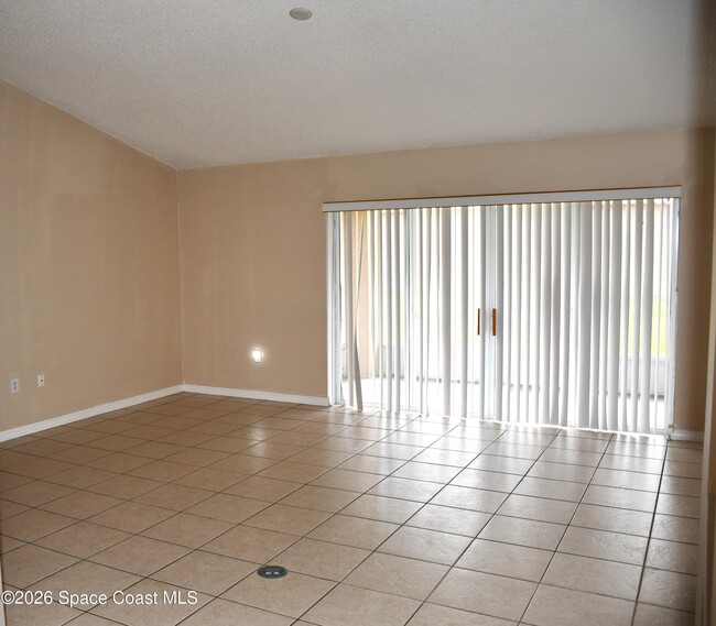 Building Photo - 995 Black Coral Ave NW