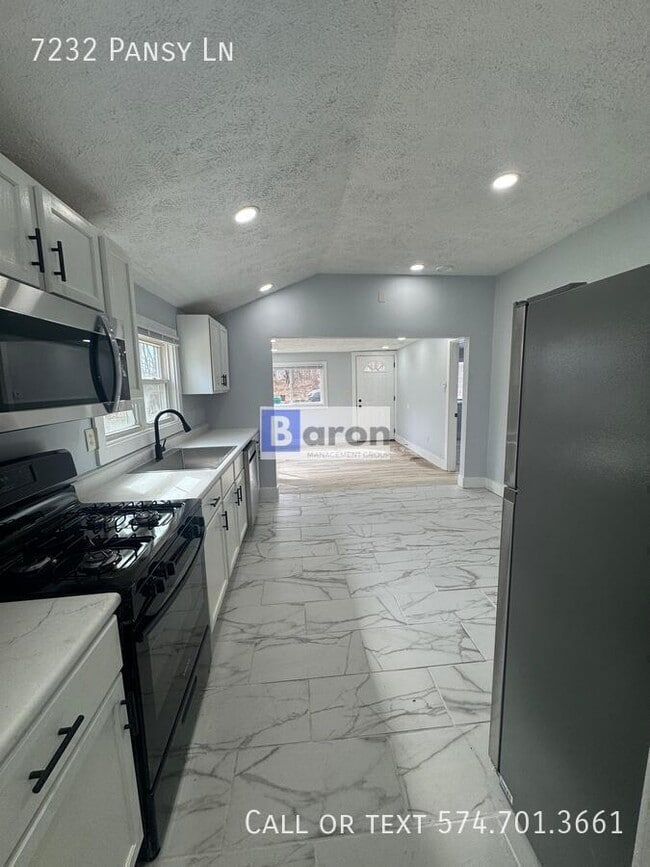 Building Photo - 7232 Pansy Ln