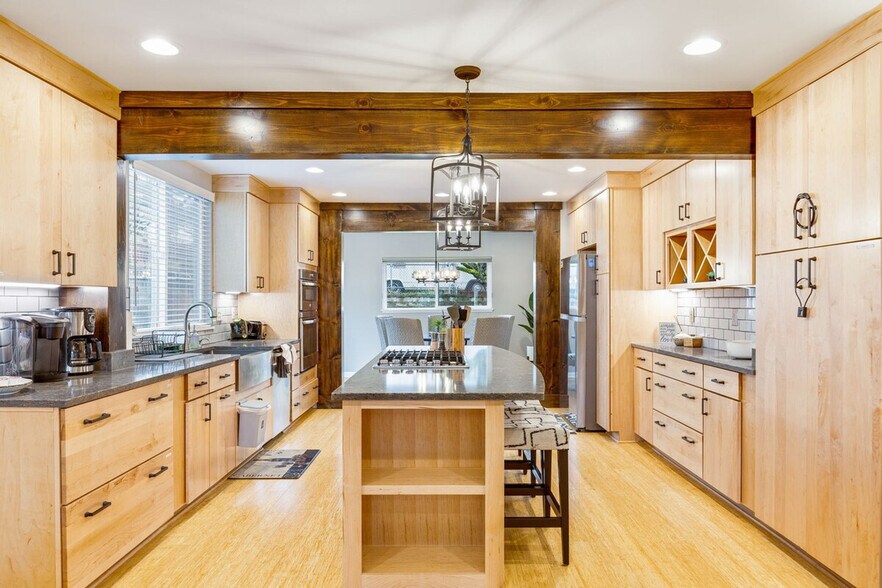 Building Photo - 5241 33rd Ave S