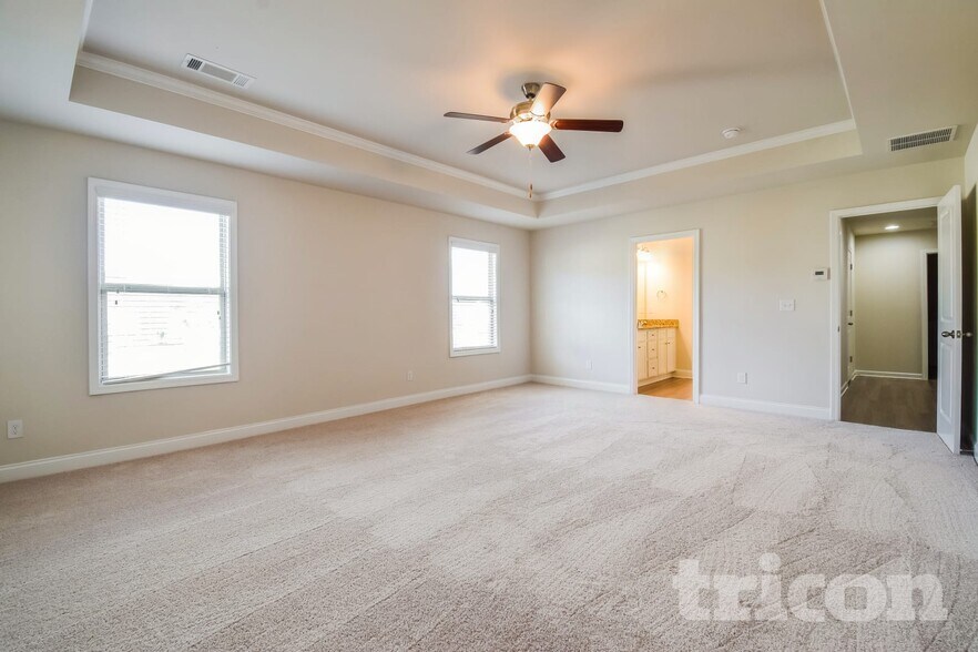 Building Photo - 4020 Bella View Ln