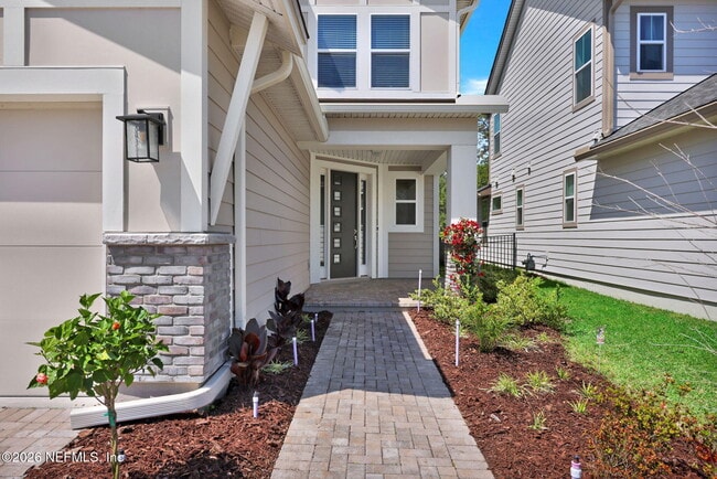 Building Photo - 202 Sutton Dr