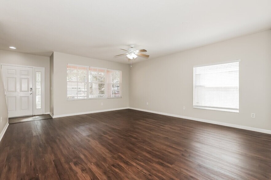 Building Photo - 11116 Newbridge Dr