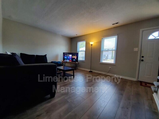 Building Photo - 2138 Kimball Cir