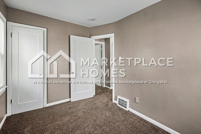 Building Photo - 14653 Ego Ave