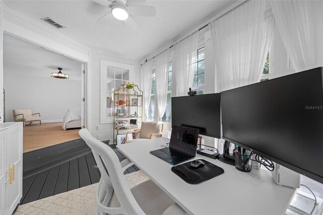 Building Photo - 2808 Southpointe Ln