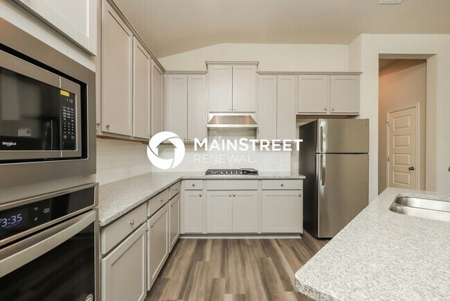 Building Photo - 3 Bedroom Pet-Friendly Home in San Antonio, TX with Main Street Renewal