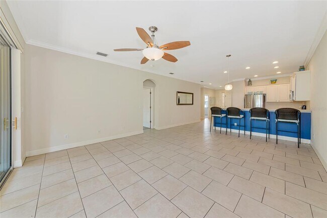 Building Photo - 11415 52nd Ct E