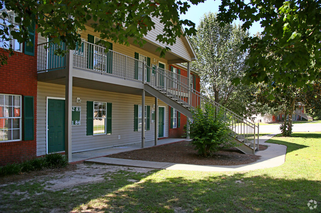 Exterior - College Park Apartments