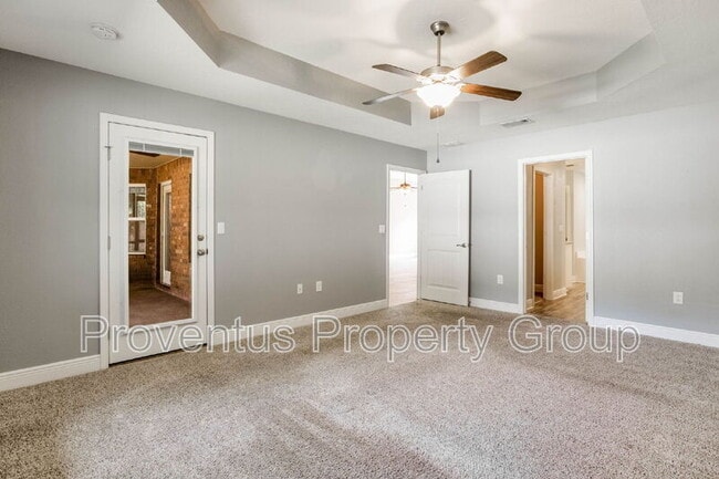 Building Photo - 3111 Hickory St