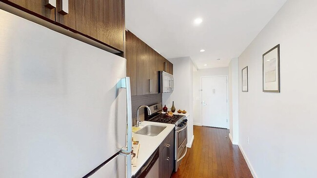 Building Photo - 1215 Astoria