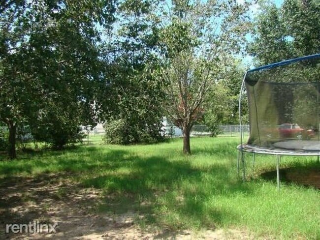 Building Photo - Lovely 3 Bedroom Home in Irmo!