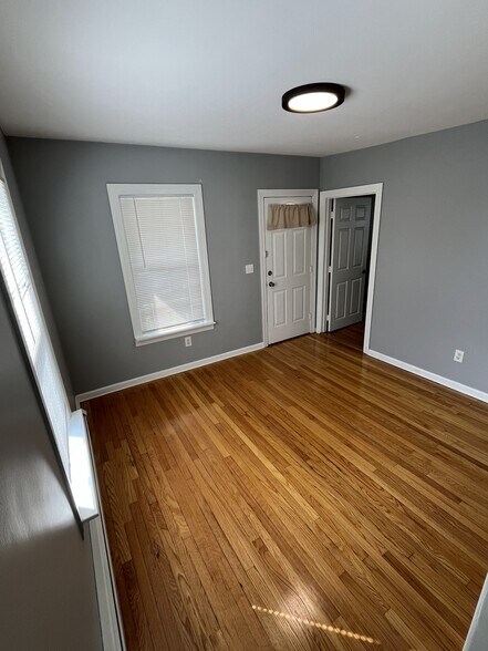 Living Room - 129 N Elm St