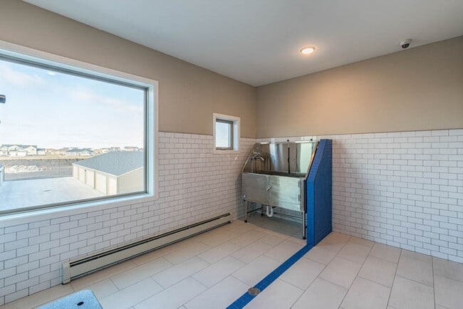Building Photo - Edition- Spacious, Modern Kitchens in Pet-...