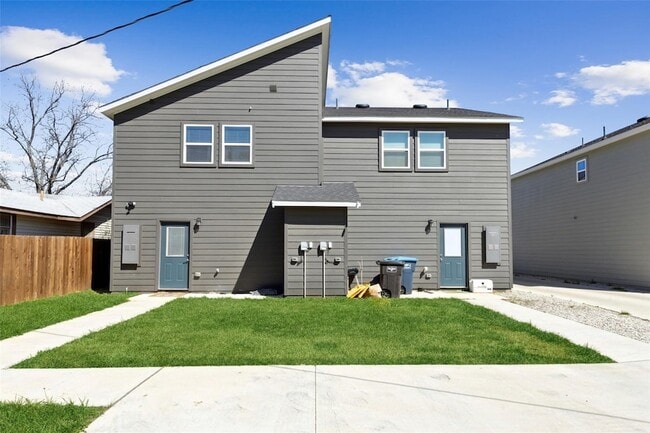 Building Photo - 5816 Grayson St