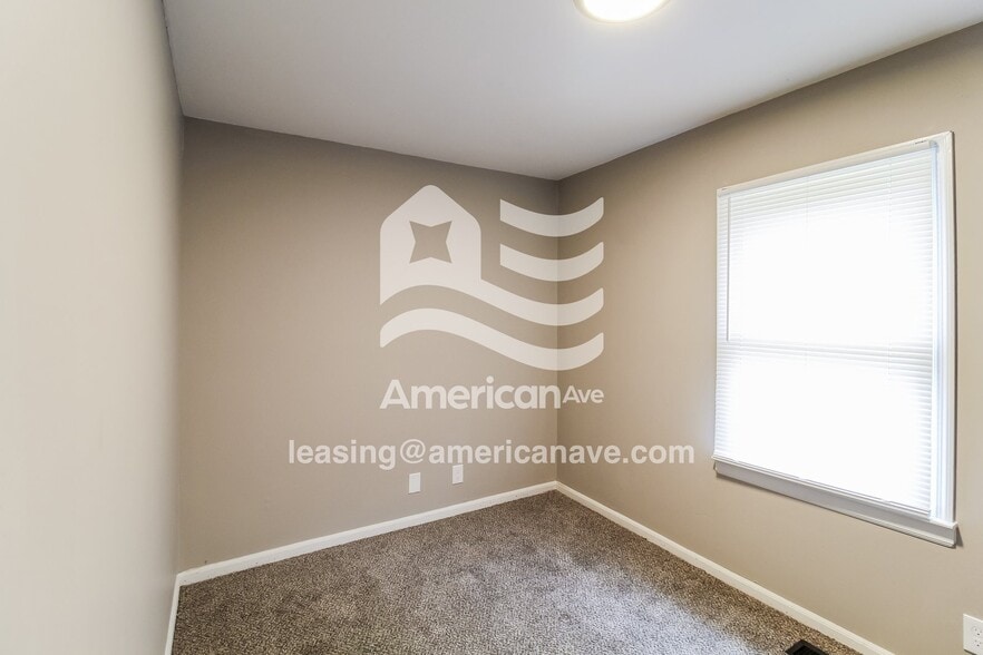 Building Photo - 4277 White Oak Ct