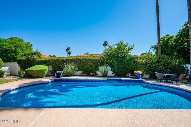Building Photo - 8637 E San Lucas Dr