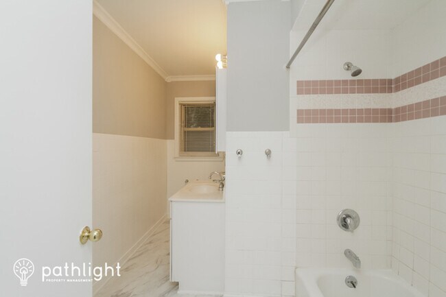 Building Photo - 10212 N Sunnycrest Drive, Mequon, WI, 53092
