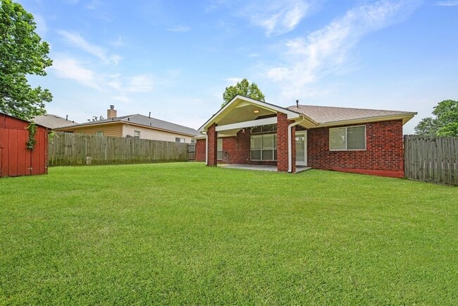 Building Photo - 7063 Gentle Breeze Dr